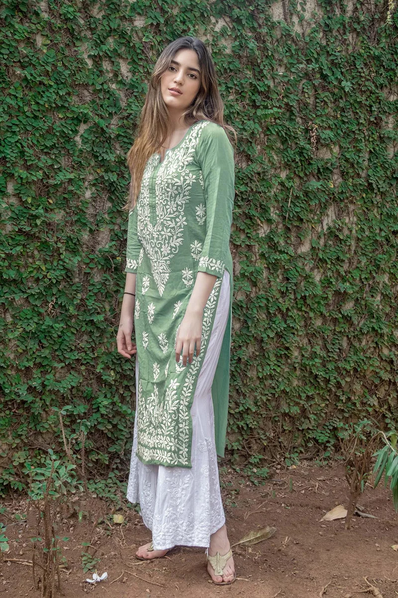 جو سريكي كورتا مطرز بمزيج الرايون النسائي GoSriKi (فيكتوريا خضراء GS_4XL_White_XXXX-كبيرة)